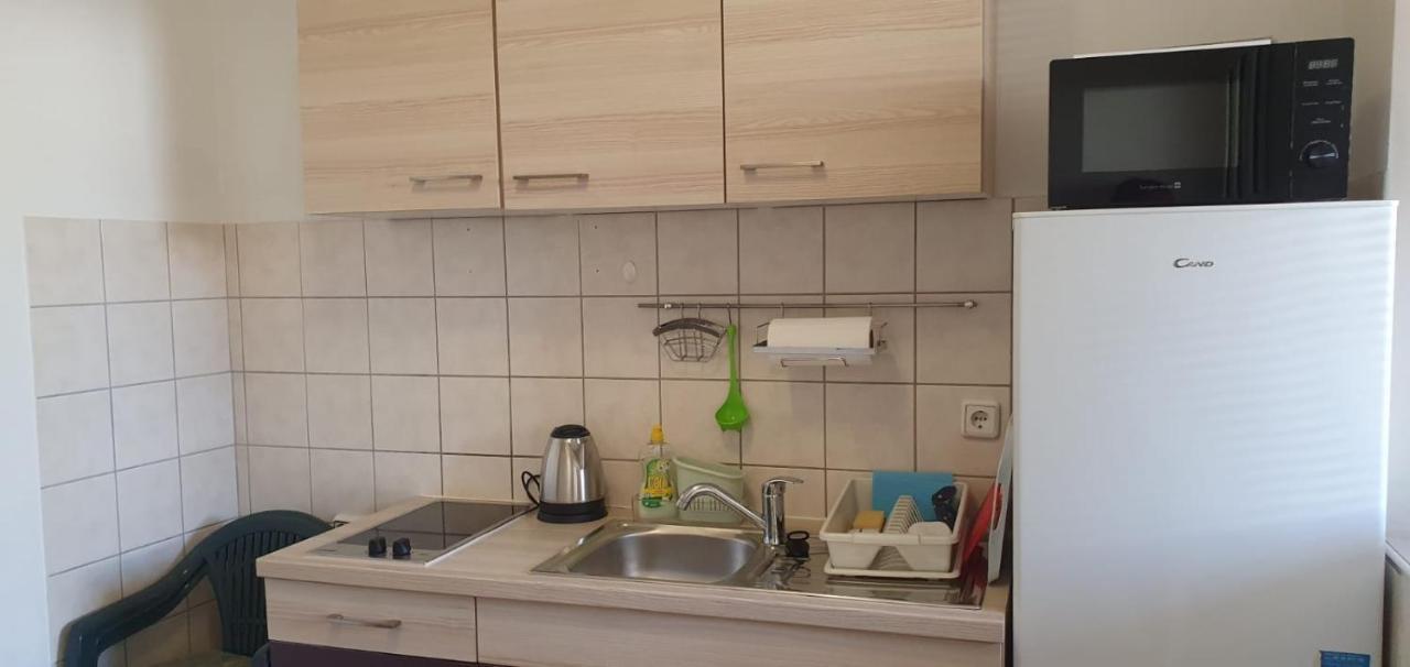 Apartmani Sonia Njivice Ngoại thất bức ảnh