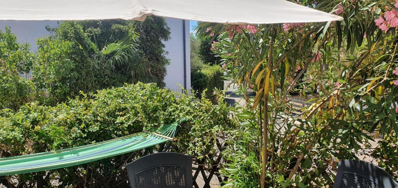 Apartmani Sonia Njivice Ngoại thất bức ảnh