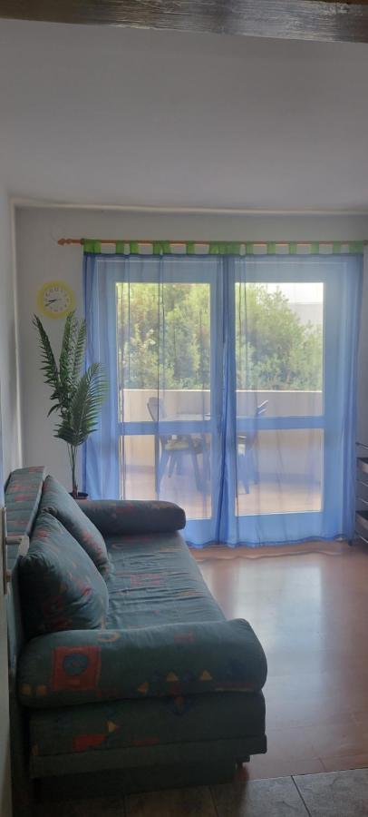 Apartmani Sonia Njivice Ngoại thất bức ảnh